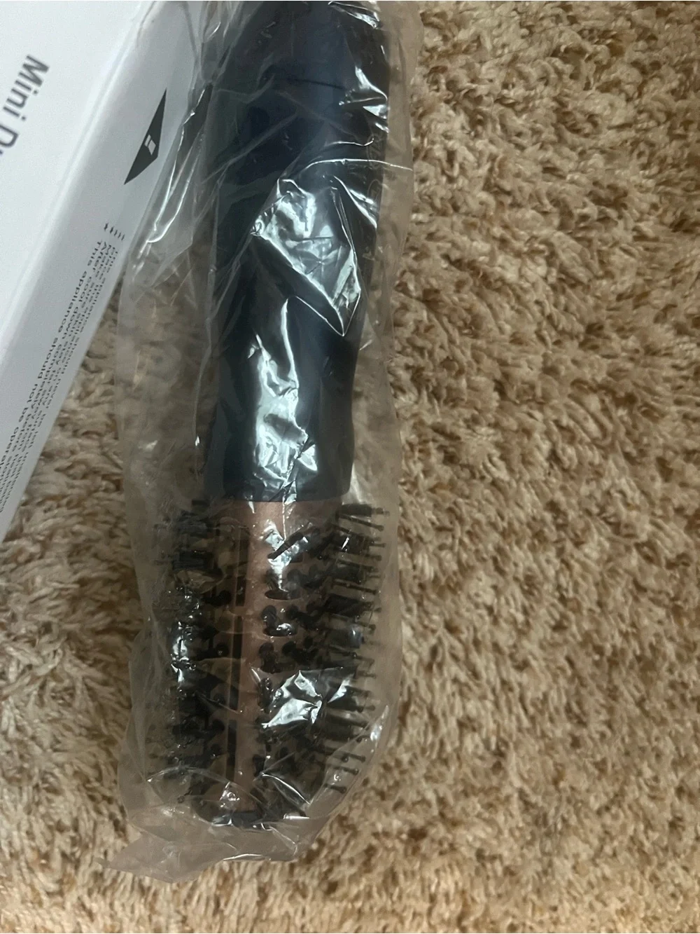 Aima Beauty Mini Dual Voltage Travel Hot Air Brush - Blue